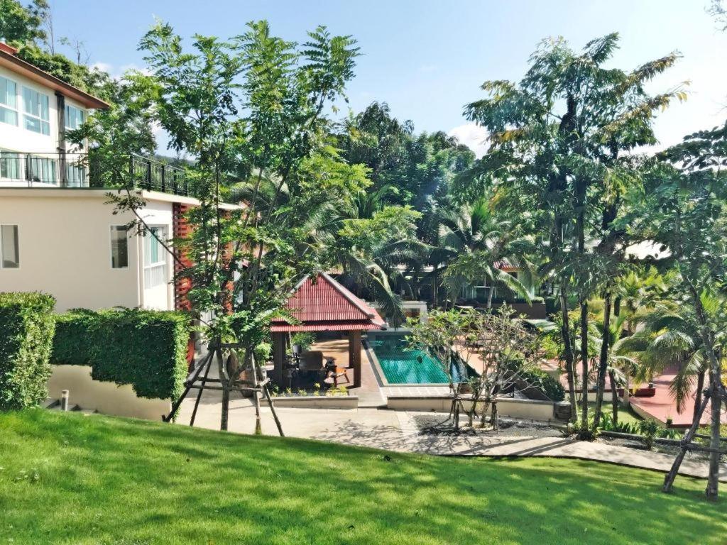 Royal Lee Resort And Spa Nai Yang Beach Exterior foto