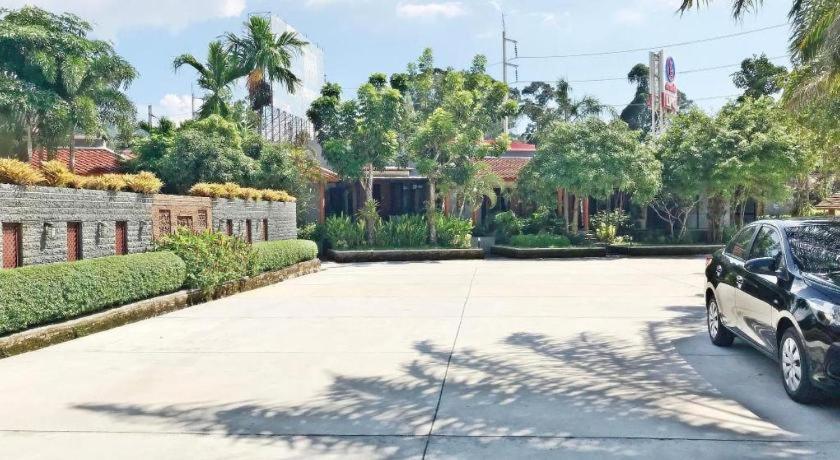 Royal Lee Resort And Spa Nai Yang Beach Exterior foto